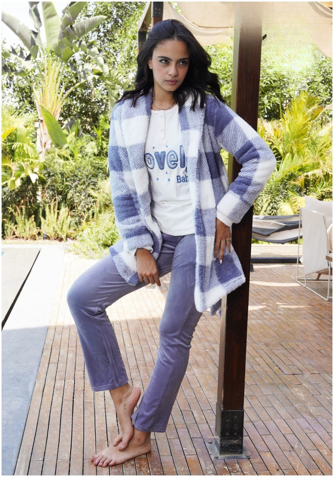 Checked 3-piece loungewear set | بيجامة ثلاث قطع كاروهات