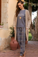 Checked 3-pieces pajama with tricot cardigan | بيجامة ٣ قطع كاروهات بتريكو