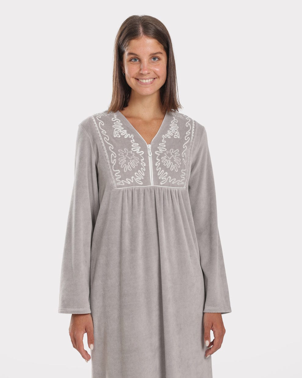 Olivia Housegown | جلابية / قميص نوم أوليفيا من النزا