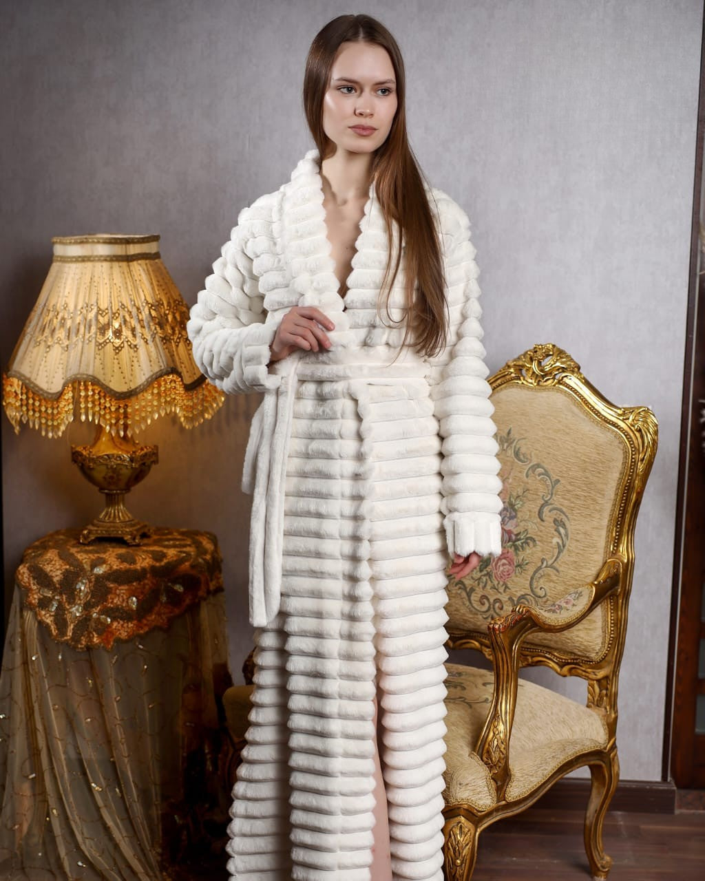 Off-White Plush Robe | روب فرو أوف وايت سادة