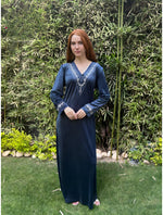 Navy velvet embroidered jalabiya | جلابية قطيفة كحلي بتطريز راقي