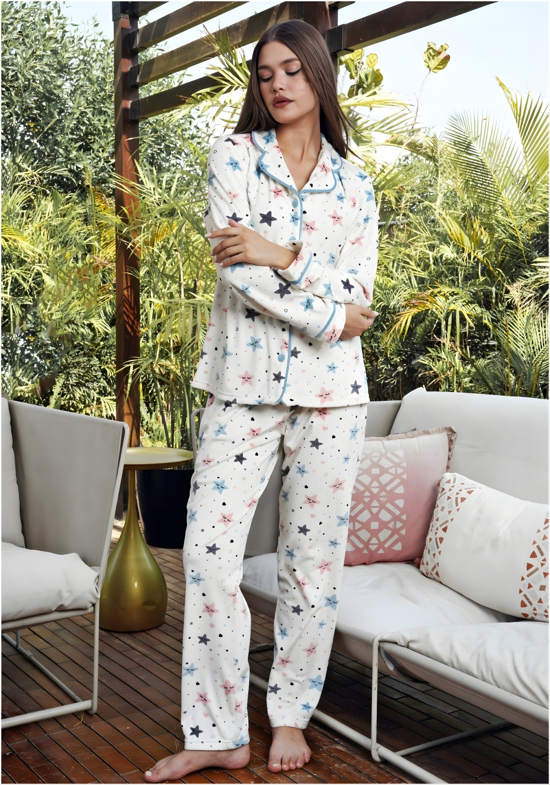 White velvet pyjama with stars drawing