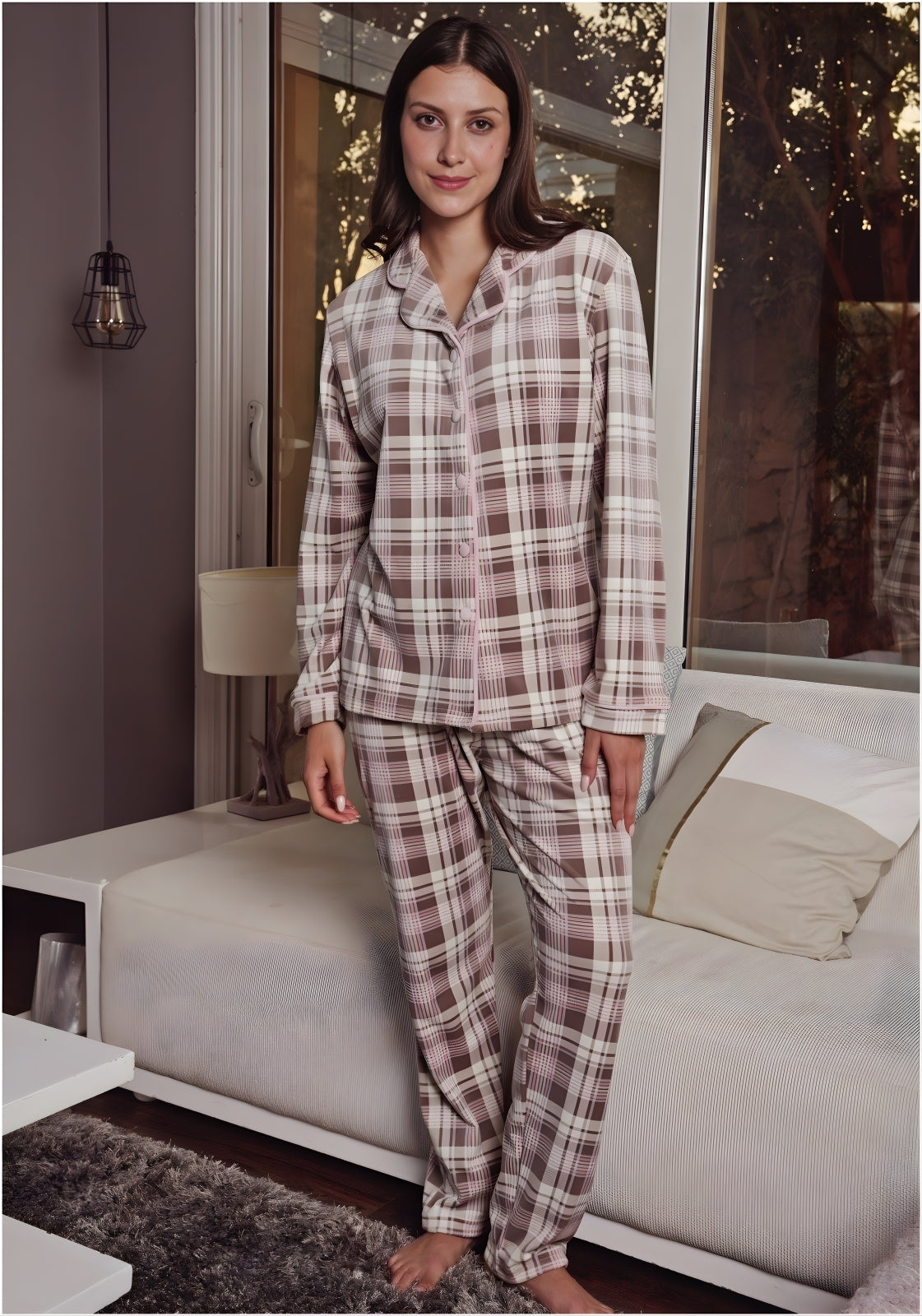 Checked velvet pyjama.