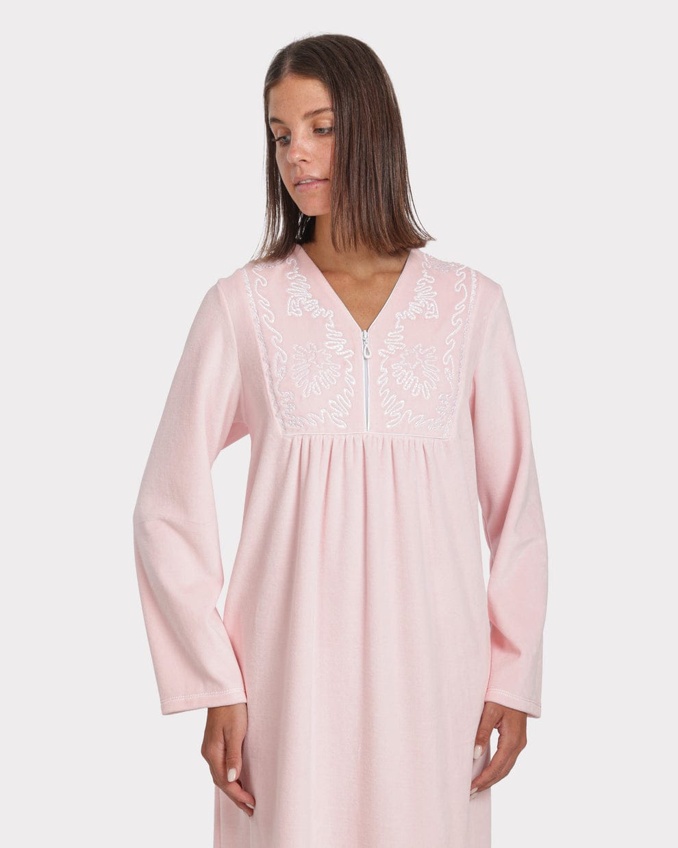 Olivia Housegown | جلابية / قميص نوم أوليفيا من النزا